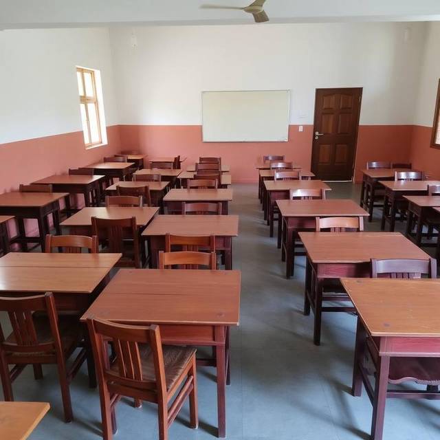 Staff-room tables & chairs